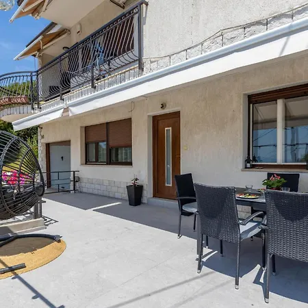 Cozy In With House Sea View Glavani