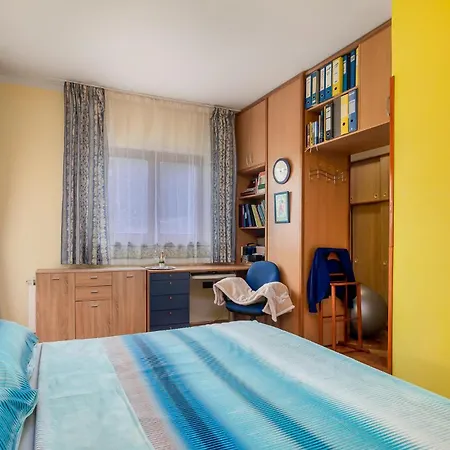 Cozy In With House Sea View Apartment