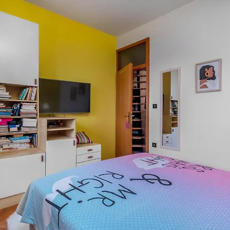 Cozy In With House Sea View Apartment Glavani