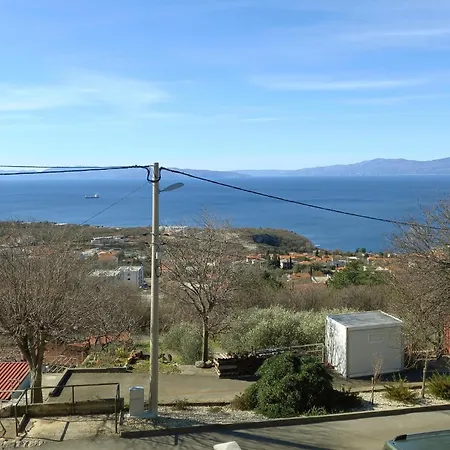 Apartment Cozy In With House Sea View